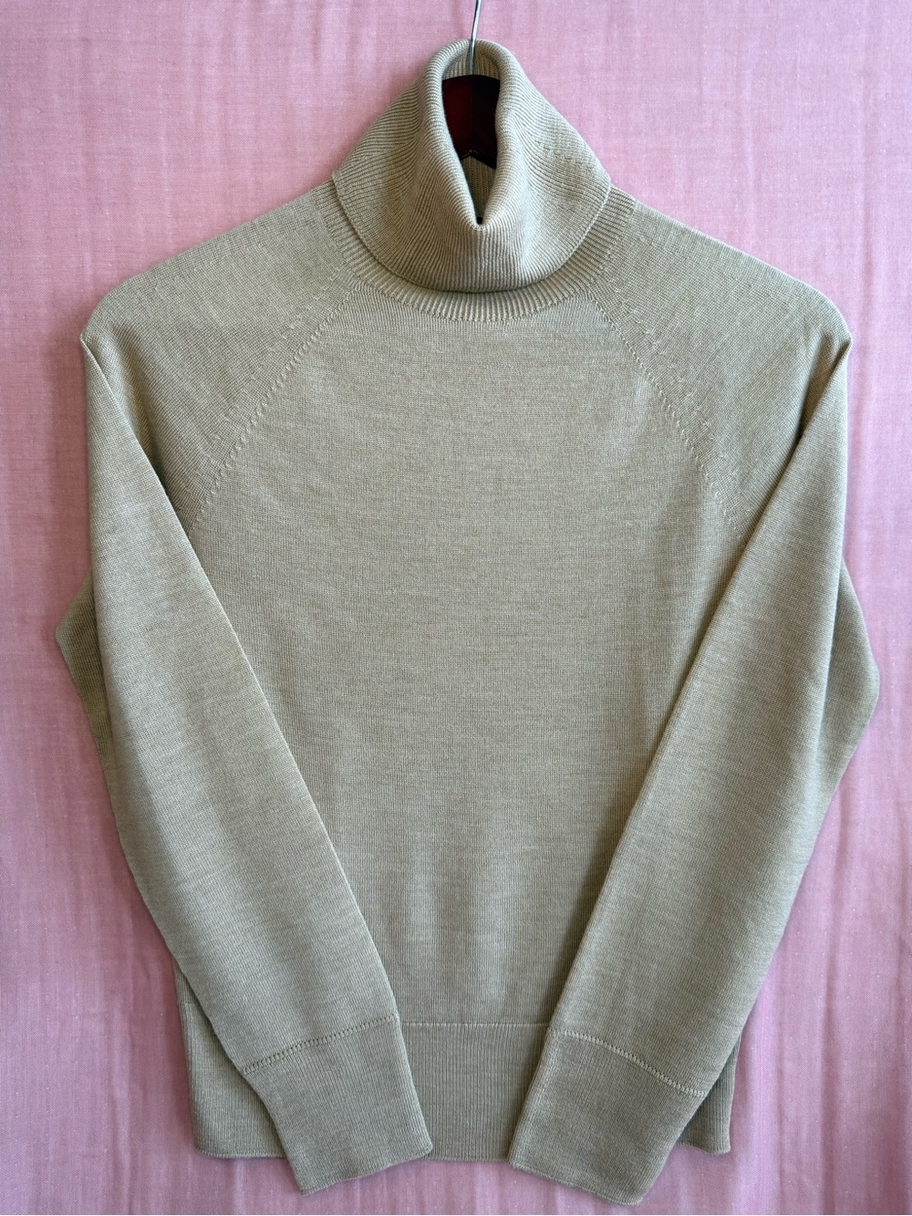 100% Merino Wool Turtleneck Sweater